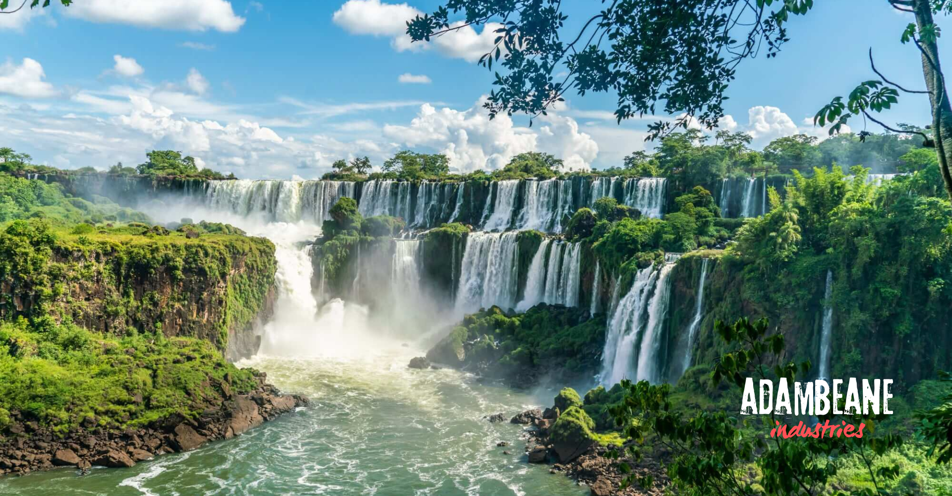 Iguazu Falls Keajaiban Alam yang Menghubungkan Dua Negara