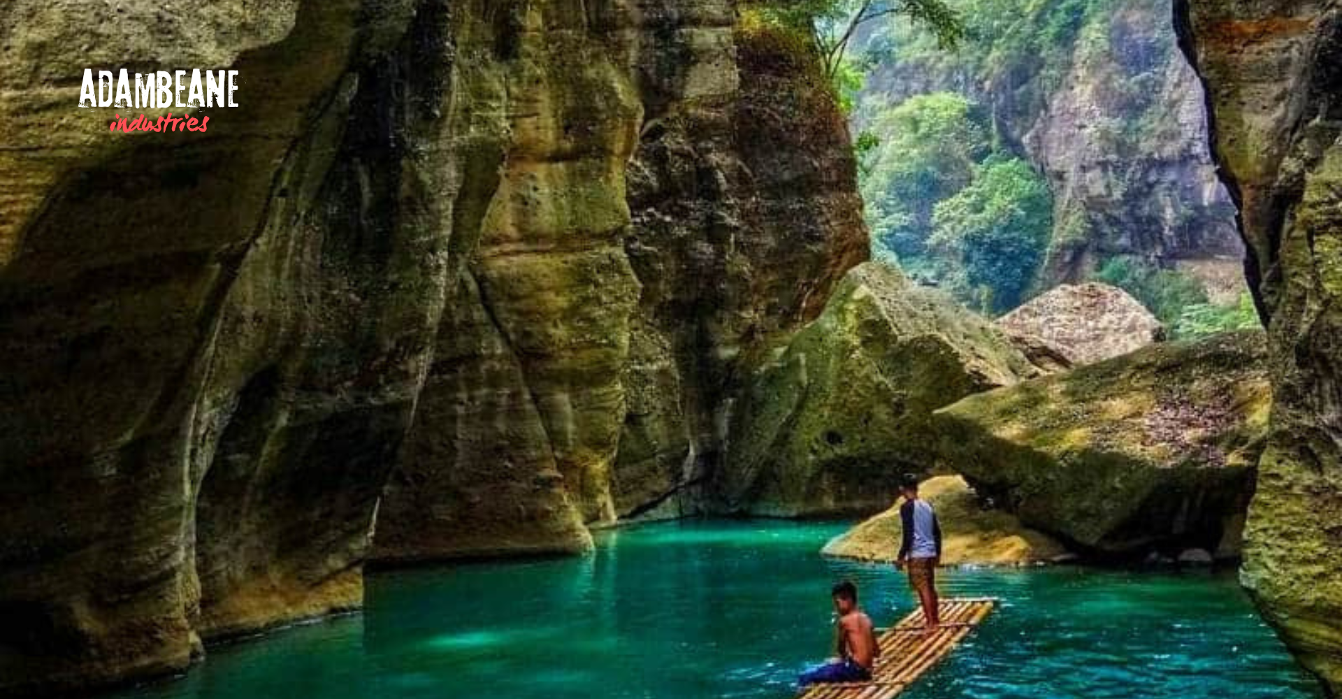 Sungai Cikahuripan Green Canyon-nya Jawa Barat yang Masih Jarang Dijamah!